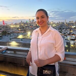 Meet your Posher, Maryem